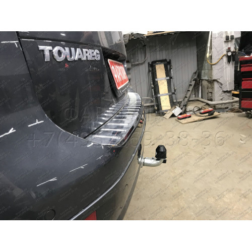 V052C GALIA Полностью оцинкованный фаркоп на Audi Q7 2006-2015, Porsche Cayenne 2002-2010, 2010-2018, Volkswagen Touareg 2002-2010, 2010-2018. Тип шара: C (горизонтальный съемный). Минимальная подрезка бампера. Нагрузки: 3500/140 кг, масса фаркопа 17,97 к