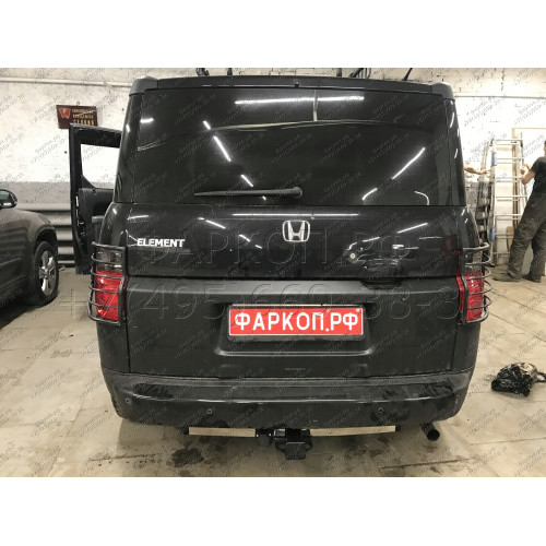 FA 0951-E(N) Бизон Фаркоп с хромированной накладкой на Honda Element 2003-2011 без подрезки бампера. Тип шара: E (легкосъемный шар под квадрат). Нагрузки: 2500/120 кг. Не комплектуется электрикой
