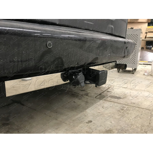 FA 0951-E(N) Бизон Фаркоп с хромированной накладкой на Honda Element 2003-2011 без подрезки бампера. Тип шара: E (легкосъемный шар под квадрат). Нагрузки: 2500/120 кг. Не комплектуется электрикой