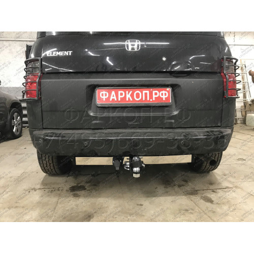 FA 0951-E(N) Бизон Фаркоп с хромированной накладкой на Honda Element 2003-2011 без подрезки бампера. Тип шара: E (легкосъемный шар под квадрат). Нагрузки: 2500/120 кг. Не комплектуется электрикой