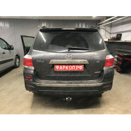 T068C GALIA Полностью оцинкованный фаркоп на Toyota Highlander 2010-2014. Тип шара: C (горизонтальный съемный). Требуется подрезка бампера. Нагрузки: 2500/120 кг, 