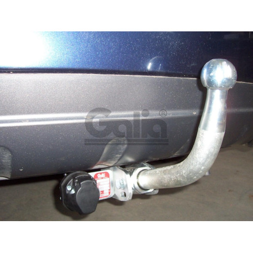 K032C GALIA Полностью оцинкованный фаркоп на Kia Carens 2006-2013. Тип шара: C (горизонтальный съемный). Невидимый вырез бампера. Нагрузки: 1500/75 кг, масса фаркопа 17,17 кг