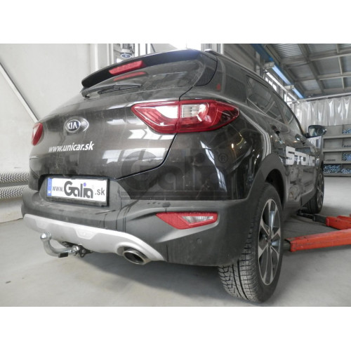 K043C GALIA Полностью оцинкованный фаркоп на Kia Stonic 2017-. Подрозетник убирается за бампер. Тип шара: C (горизонтальный съемный). Невидимый вырез бампера. Нагрузки: 1400/80 кг, масса фаркопа 14,97 кг