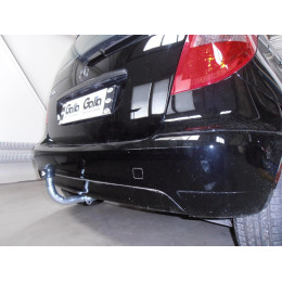 M113C GALIA Полностью оцинкованный фаркоп на Mercedes A-Class w169 2004-2012, Mercedes B-Class w245 2005-2011. Подрозетник убирается за бампер. Тип шара: C (горизонтальный съ