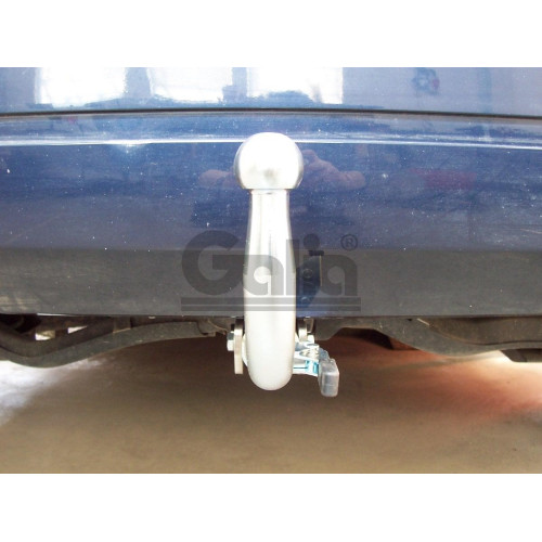M113C GALIA Полностью оцинкованный фаркоп на Mercedes A-Class w169 2004-2012, Mercedes B-Class w245 2005-2011. Подрозетник убирается за бампер. Тип шара: C (горизонтальный съемный). Невидимый вырез бампера. Нагрузки: 1500/75 кг, масса фаркопа 16,37 кг