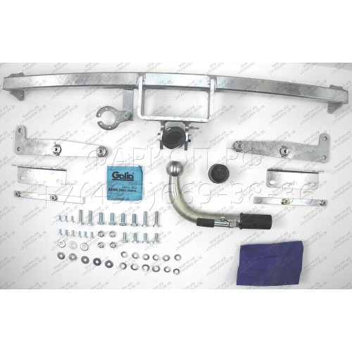 N053C GALIA Полностью оцинкованный фаркоп на Nissan Juke 2WD 2011-2019. Подрозетник убирается за бампер. Шар перекрывает противотуманную фару. Тип шара: C (горизонтальный съемный). Невидимый вырез бампера. Нагрузки: 1400/75 кг, масса фаркопа 18,17 кг