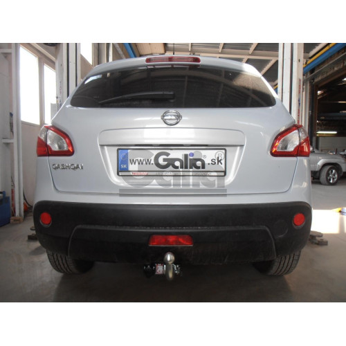 N054C GALIA Полностью оцинкованный фаркоп на Nissan Qashqai 2007-2014 (невидимый вырез бампера), Nissan Qashqai 2, в т.ч. Qashqai +2 2014-2021 (без подрезки бампера). Тип шара: C (горизонтальный съемный). Невидимый вырез бампера. Нагрузки: 1800/100 кг, ма