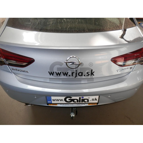 O071C GALIA Полностью оцинкованный фаркоп на Opel Insignia седан, кроме GSI 2017-2022. Подрозетник убирается за бампер. Тип шара: C (горизонтальный съемный). Невидимый вырез бампера. Нагрузки: 2200/90 кг, масса фаркопа 20,77 кг