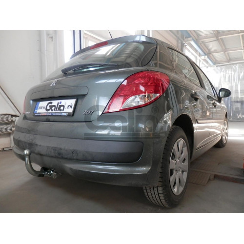 P032C GALIA Полностью оцинкованный фаркоп на Peugeot 207 хетчбек 2006-2012. Тип шара: C (горизонтальный съемный). Установка без снятия и выреза бампера. Нагрузки: 1150/46 кг, масса фаркопа 17,36 кг