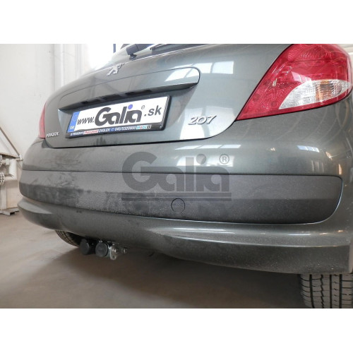 P032C GALIA Полностью оцинкованный фаркоп на Peugeot 207 хетчбек 2006-2012. Тип шара: C (горизонтальный съемный). Установка без снятия и выреза бампера. Нагрузки: 1150/46 кг, масса фаркопа 17,36 кг