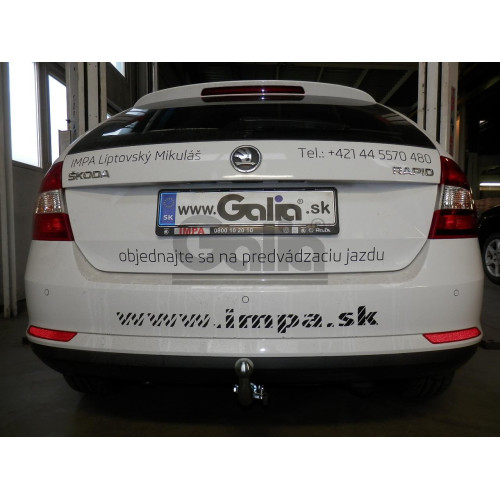 S104C GALIA Полностью оцинкованный фаркоп на Skoda Rapid лифтбек/универсал 2013-2020, 2020-2022, SEAT Toledo седан 2013-2018. Подрозетник убирается за бампер. Тип шара: C (горизонтальный съемный). Невидимый вырез бампера. Нагрузки: 1500/75 кг, масса фарко