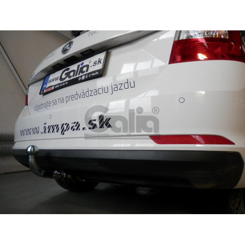 S104C GALIA Полностью оцинкованный фаркоп на Skoda Rapid лифтбек/универсал 2013-2020, 2020-2022, SEAT Toledo седан 2013-2018. Подрозетник убирается за бампер. Тип шара: C (горизонтальный съемный). Невидимый вырез бампера. Нагрузки: 1500/75 кг, масса фарко