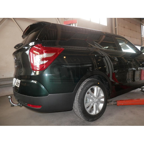 S128C GALIA Полностью оцинкованный фаркоп на SsangYong Tivoli дорестайлинг 2015-2018 (кроме 4WD), SsangYong XLV 2016-2018 (2WD, 4WD). Тип шара: C (горизонтальный съемный). Установка без снятия и выреза бампера. Нагрузки: 1600/85 кг, масса фаркопа 15,57 кг