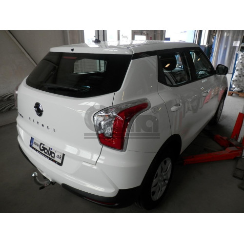 S128C GALIA Полностью оцинкованный фаркоп на SsangYong Tivoli дорестайлинг 2015-2018 (кроме 4WD), SsangYong XLV 2016-2018 (2WD, 4WD). Тип шара: C (горизонтальный съемный). Установка без снятия и выреза бампера. Нагрузки: 1600/85 кг, масса фаркопа 15,57 кг