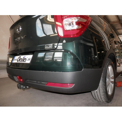 S128C GALIA Полностью оцинкованный фаркоп на SsangYong Tivoli дорестайлинг 2015-2018 (кроме 4WD), SsangYong XLV 2016-2018 (2WD, 4WD). Тип шара: C (горизонтальный съемный). Установка без снятия и выреза бампера. Нагрузки: 1600/85 кг, масса фаркопа 15,57 кг
