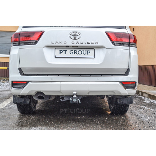 TLT-21-991122.00 PT GROUP Фаркоп на Toyota Land Cruiser 300 2021-, Lexus LX600 2022-. Требуется подрезка бампера. Тип шара: E (легкосъемный шар под квадрат). Нагрузки: 3500/140 кг, масса фаркопа 17,6 кг (без электрики в комплекте)