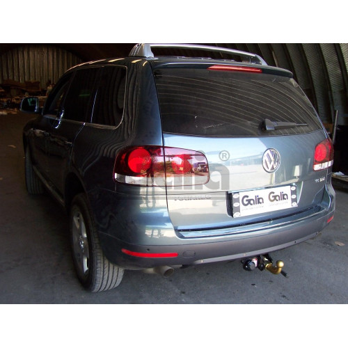 V052C GALIA Полностью оцинкованный фаркоп на Audi Q7 2006-2015, Porsche Cayenne 2002-2010, 2010-2018, Volkswagen Touareg 2002-2010, 2010-2018. Тип шара: C (горизонтальный съемный). Минимальная подрезка бампера. Нагрузки: 3500/140 кг, масса фаркопа 17,97 к