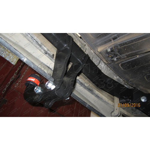 4258-A ORIS Фаркоп на Hyundai Santa Fe 2012-2018, Hyundai Grand Santa Fe 2013-2018, Kia Sorento 2012-2015, кроме Prime. Необходима подрезка бампера. Тип шара: A. Нагрузки: 2000/100 кг, масса фаркопа 19,7 кг (без электрики в комплекте)