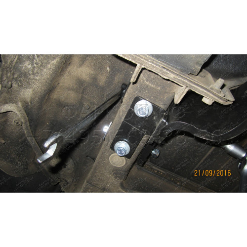 4258-A ORIS Фаркоп на Hyundai Santa Fe 2012-2018, Hyundai Grand Santa Fe 2013-2018, Kia Sorento 2012-2015, кроме Prime. Необходима подрезка бампера. Тип шара: A. Нагрузки: 2000/100 кг, масса фаркопа 19,7 кг (без электрики в комплекте)