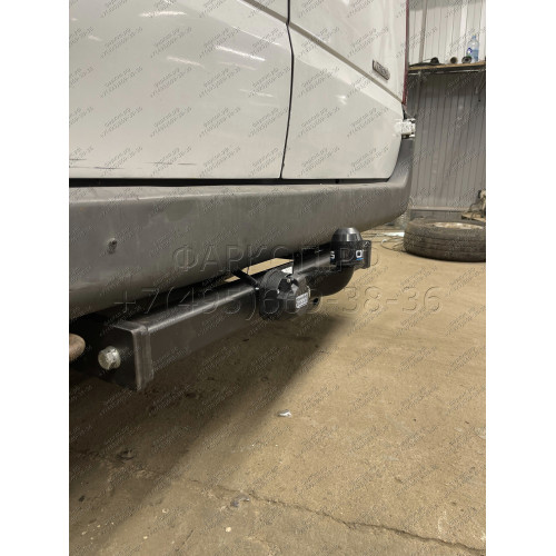 3982-F ORIS Фаркоп на Ford Transit 2006-2014 без ступеньки. Без выреза в бампере. Тип шара: F. Нагрузки: 2800/120 кг, масса фаркопа 18,7 кг (без электрики в комплекте)