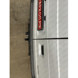 3982-F ORIS Фаркоп на Ford Transit 2006-2014 без ступеньки. Без выреза в бампере. Тип шара: F. Нагрузки: 2800/120 кг, масса фаркопа 18,7 кг (без электрики в комплект