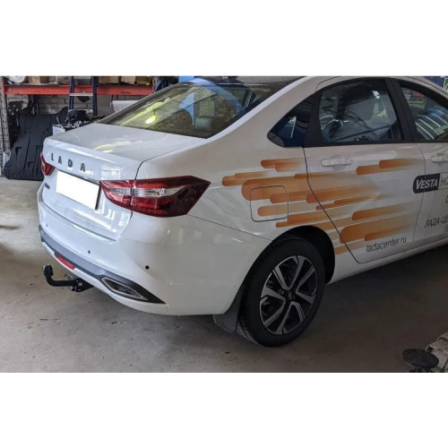 6006.12 SHERIFF Фаркоп на Lada Vesta NG седан 2023- без подрезки бампера. Тип шара: A. Нагрузки: 900/75 кг, масса фаркопа 14,4 кг (без электрики в комплекте)