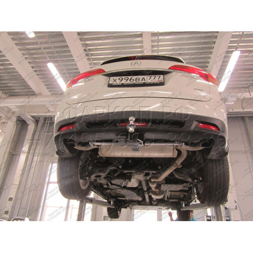 FA 0856-E Бизон Фаркоп на Acura RDX 2007-2013, 2013-2018 без подрезки бампера. Тип шара: E (легкосъемный шар под квадрат). Нагрузки: 3000/120 кг. Не комплектуется электрикой