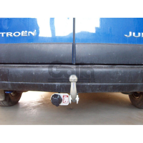 C007A GALIA Полностью оцинкованный фаркоп на Citroen Evasion 1994-2001, Jumpy 1994-2006, FIAT Scudo 1996-2006, Ulysse 1996-2002, Peugeot 806 1996-2002, Expert 1996-2002. Тип шара: A. Невидимый вырез бампера. Нагрузки: 1500/80 кг, масса фаркопа 14,22 кг