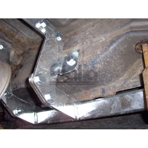 C007A GALIA Полностью оцинкованный фаркоп на Citroen Evasion 1994-2001, Jumpy 1994-2006, FIAT Scudo 1996-2006, Ulysse 1996-2002, Peugeot 806 1996-2002, Expert 1996-2002. Тип шара: A. Невидимый вырез бампера. Нагрузки: 1500/80 кг, масса фаркопа 14,22 кг