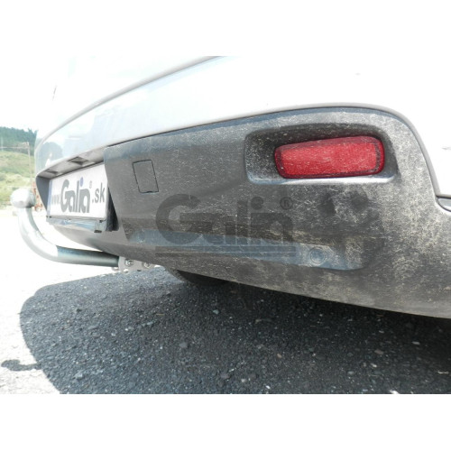 C039C GALIA Полностью оцинкованный фаркоп на Citroen C5 II лифтбек 2004-2008. Особенности: для модели с номерным знаком на заднем бампере. Подрозетник убирается за бампер. Тип шара: C (горизонтальный съемный). Невидимый вырез бампера. Нагрузки: 1600/75 кг