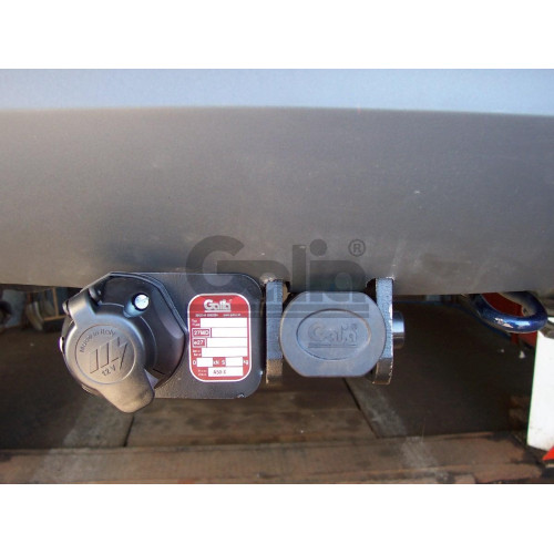 F088A GALIA Полностью оцинкованный фаркоп на Ford Fiesta 2002-2008. Особенности: колесная база 2486 мм. Тип шара: A. Требуется подрезка бампера. Нагрузки: 900/50 кг, масса фаркопа 14,01 кг