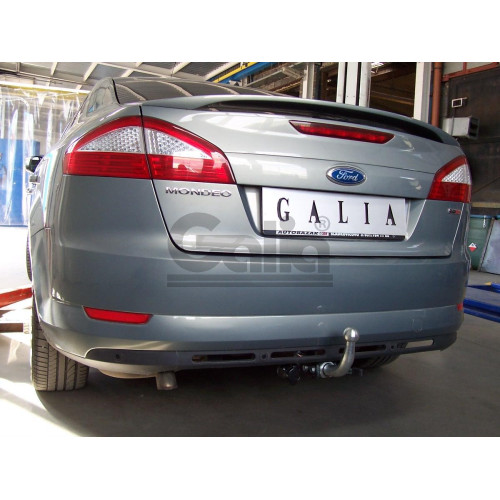 F112A GALIA Полностью оцинкованный фаркоп на Ford Mondeo хетчбек 5 дверей 2007-2015. Подрозетник убирается за бампер. Тип шара: A. Без выреза бампера. Нагрузки: 2000/80 кг, масса фаркопа 13,52 кг