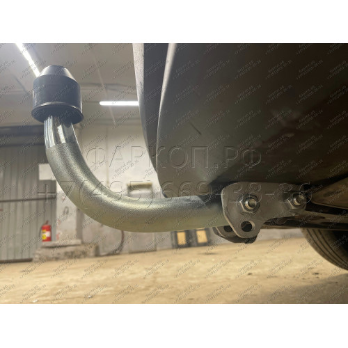 F114A GALIA Полностью оцинкованный фаркоп на Ford Galaxy 2006-2015, Ford S-MAX 2006-2015. Подрозетник убирается за бампер. Тип шара: A. Невидимый вырез бампера. Нагрузки: 1800/100 кг, масса фаркопа 15,12 кг
