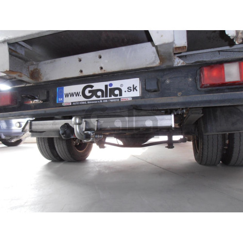 F116C GALIA Полностью оцинкованный фаркоп на Ford Transit шасси 2000-2014. Тип шара: C (горизонтальный съемный). Установка без выреза бампера. Нагрузки: 3000/120 кг, масса фаркопа 16,17 кг