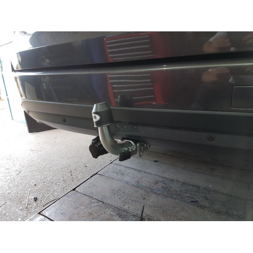 F133C GALIA Полностью оцинкованный фаркоп на Ford Galaxy 2015-2022, Ford S-MAX 2015-2023. Тип шара: C (горизонтальный съемный). Невидимый вырез бампера. Нагрузки: 2000/90 кг, масса фаркопа 17,17 кг