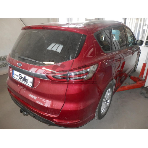 F133C GALIA Полностью оцинкованный фаркоп на Ford Galaxy 2015-2022, Ford S-MAX 2015-2023. Тип шара: C (горизонтальный съемный). Невидимый вырез бампера. Нагрузки: 2000/90 кг, масса фаркопа 17,17 кг