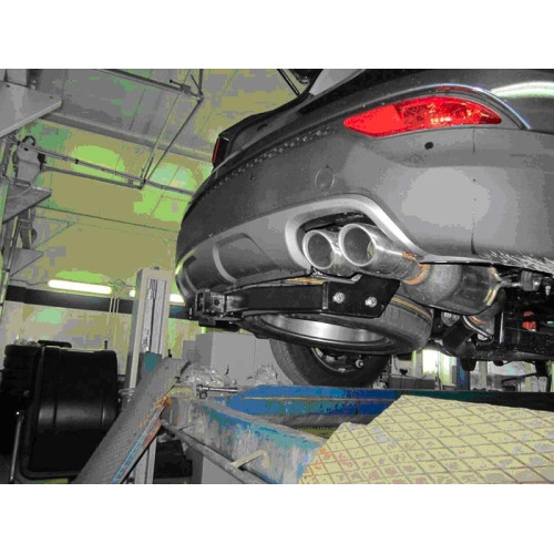 FA 0724-E Бизон Фаркоп на Hyundai Santa Fe 2012-2018, Kia Sorento II XM 2012-2020. Требуется подрезка бампера. Тип шара: E (легкосъемный шар под квадрат). Нагрузки: 3000/120 кг. Не комплектуется электрикой
