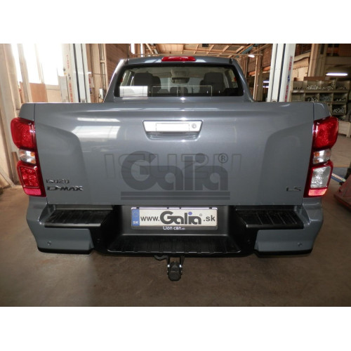 I022C GALIA Полностью оцинкованный фаркоп на Isuzu D-Max 2020-. Тип шара: C (горизонтальный съемный). Установка без снятия и выреза бампера. Нагрузки: 3500/250 кг, масса фаркопа 25,27 кг