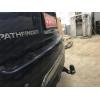 FA 0854-E(N) Бизон Фаркоп с хромированной накладкой на Nissan Pathfinder R52 2014-2021 без подрезки бампера. Тип шара: E (легкосъемный шар под квадрат). Нагрузки: 3200/120 кг. Не комплектуется электрикой