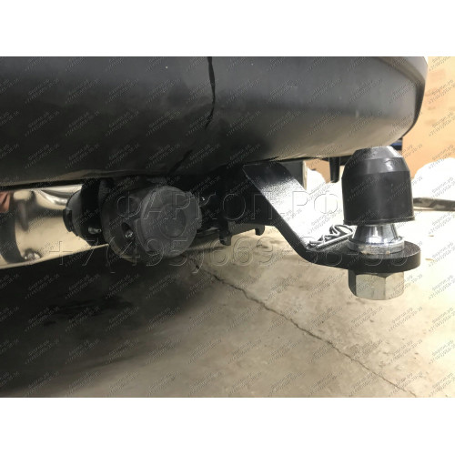 FA 0854-E(N) Бизон Фаркоп с хромированной накладкой на Nissan Pathfinder R52 2014-2021 без подрезки бампера. Тип шара: E (легкосъемный шар под квадрат). Нагрузки: 3200/120 кг. Не комплектуется электрикой