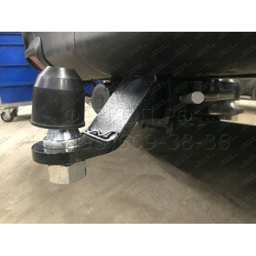 FA 0854-E(N) Бизон Фаркоп с хромированной накладкой на Nissan Pathfinder R52 2014-2021 без подрезки бампера. Тип шара: E (легкосъемный шар под квадрат). Нагрузки: 3200/120 кг. Не комплектуется электрикой