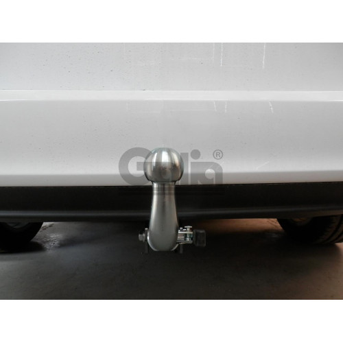 O062A GALIA Полностью оцинкованный фаркоп на Opel Zafira Tourer C 2012-2019. Подрозетник убирается за бампер. Тип шара: A. Невидимый вырез бампера. Нагрузки: 1700/75 кг, масса фаркопа 18,22 кг