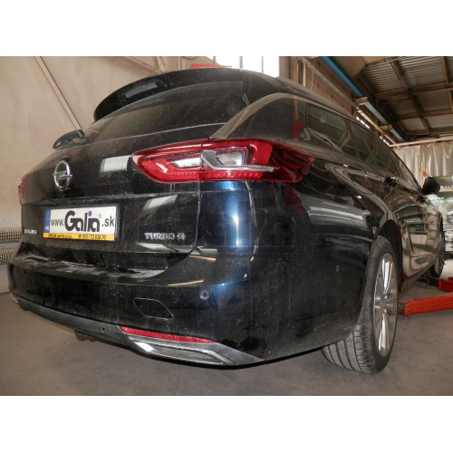 O073C GALIA Полностью оцинкованный фаркоп на Opel Insignia универсал 2017-2022. Подрозетник убирается за бампер. Тип шара: C (горизонтальный съемный). Невидимый вырез бампера. Нагрузки: 2200/90 кг, масса фаркопа 20,17 кг