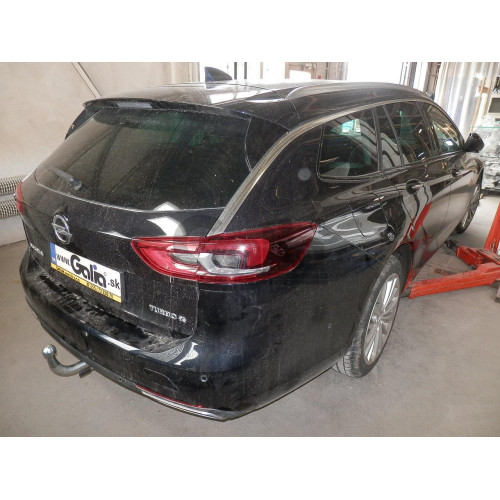 O073C GALIA Полностью оцинкованный фаркоп на Opel Insignia универсал 2017-2022. Подрозетник убирается за бампер. Тип шара: C (горизонтальный съемный). Невидимый вырез бампера. Нагрузки: 2200/90 кг, масса фаркопа 20,17 кг