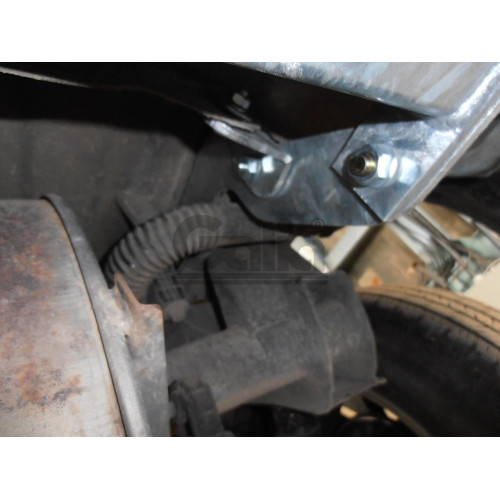 R046A GALIA Полностью оцинкованный фаркоп на Renault Scenic RX4 1999-2007. Тип шара: A. Установка без снятия и выреза бампера. Нагрузки: 1350/65 кг, масса фаркопа 17,5 кг