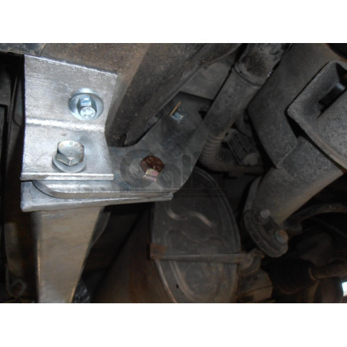 R046A GALIA Полностью оцинкованный фаркоп на Renault Scenic RX4 1999-2007. Тип шара: A. Установка без снятия и выреза бампера. Нагрузки: 1350/65 кг, масса фаркопа 17,5 кг