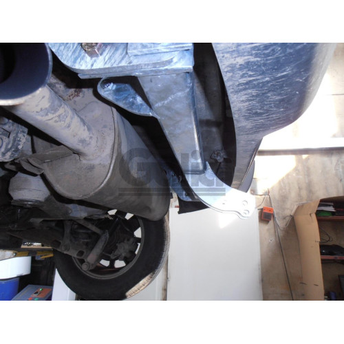 R046A GALIA Полностью оцинкованный фаркоп на Renault Scenic RX4 1999-2007. Тип шара: A. Установка без снятия и выреза бампера. Нагрузки: 1350/65 кг, масса фаркопа 17,5 кг
