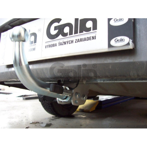 R083C GALIA Полностью оцинкованный фаркоп на Renault Symbol седан 2000-2008, 2008-2012. Тип шара: C (горизонтальный съемный). Установка без снятия и выреза бампера. Нагрузки: 1150/75 кг, масса фаркопа 14,1 кг