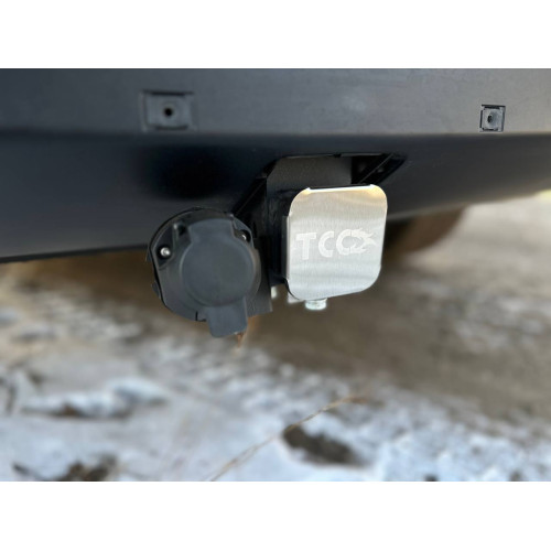 TCU00435 ТСС Фаркоп на Rox 01 2024-. Тип шара: E (шаровый узел под американский квадрат). Не встанет на автомобиль без запасного колеса и без подготовки под фаркоп. Нагрузки: 1600/125 кг