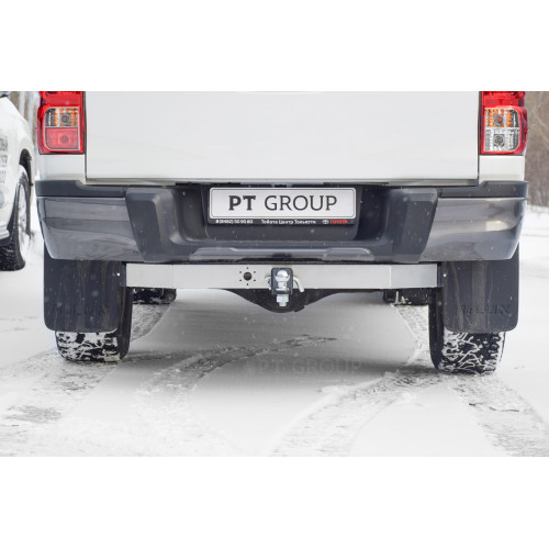 THI-15-991124.00 PT GROUP Фаркоп с нержавеющей накладкой на Sollers ST6 2023-, Sollers ST8 2025-, Toyota Hilux 2015-, JAC T6 2015-, JAC T8 2023-, JAC T8 Pro 2023- без подрезки бампера. Тип шара: E (легкосъемный шар под квадрат). Нагрузки: 3500/140 кг, мас
